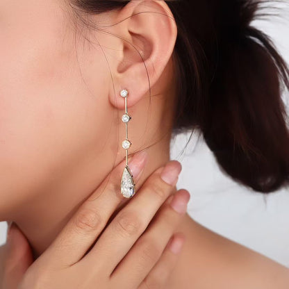 Long Waterdrop Earrings • 水滴长款耳环
